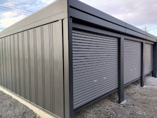 新年明けましておめでとうございます。新型ガレージ初の組立作業です。